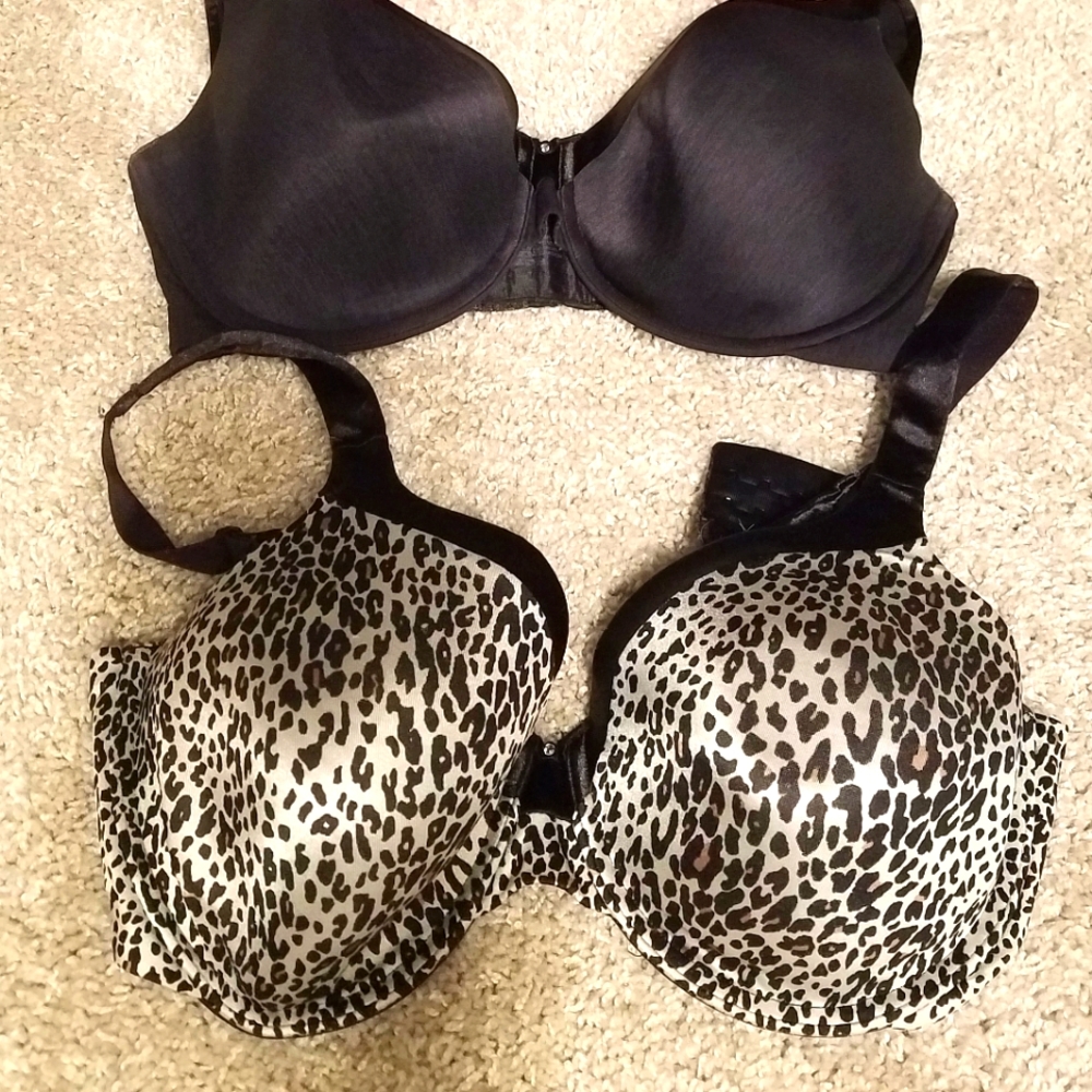 2 38DD Vanity Fair bras